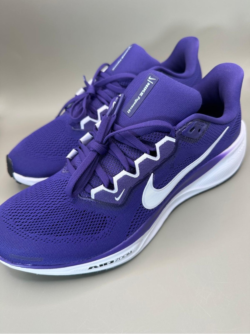 Nike Air Zoom Pegasus 41 TB Court Purple Women’s GRADE HF1538-500 Size 12.